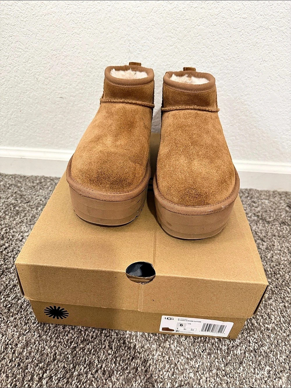 UGG Classic Ultra Mini Platform Boots US 6